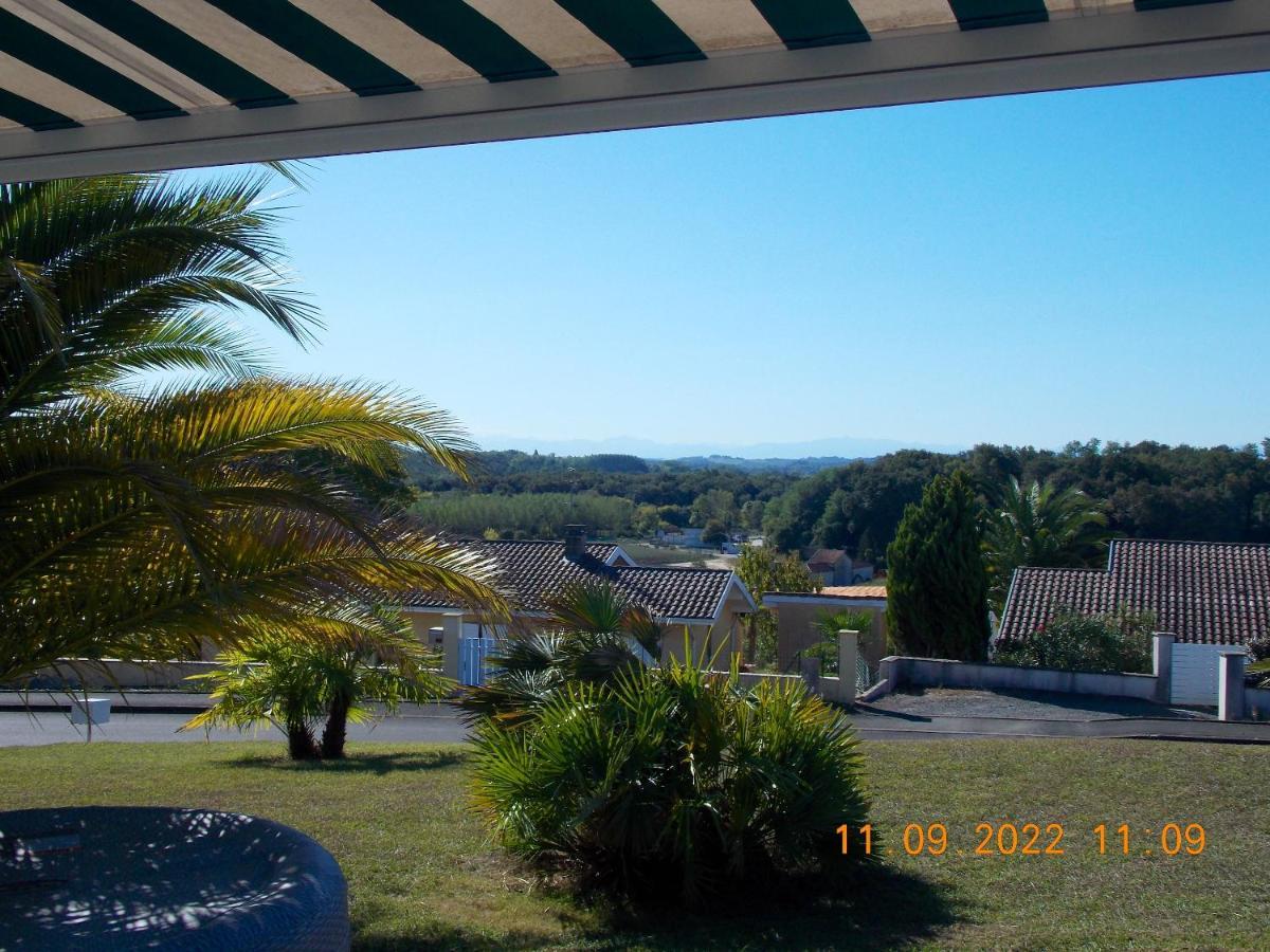 Maison Authentique Avec Spa Pres De Dax Et Son Jardin Angoumé Exterior foto